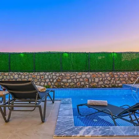 Ortac 4 Doga Icerisinde, Korunakli Villa