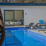 Villa Ortac 4 Doga Icerisinde, Korunakli