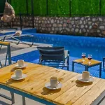 Villa Ortac 4 Doga Icerisinde, Korunakli *