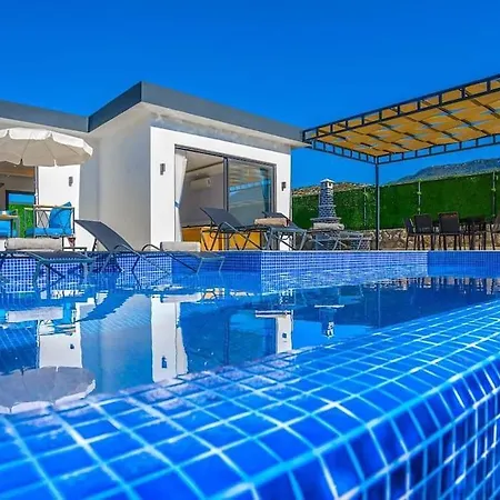 Ortac 4 Doga Icerisinde, Korunakli