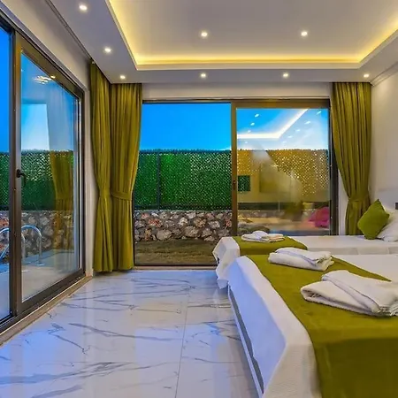 Ortac 4 Doga Icerisinde, Korunakli וילה