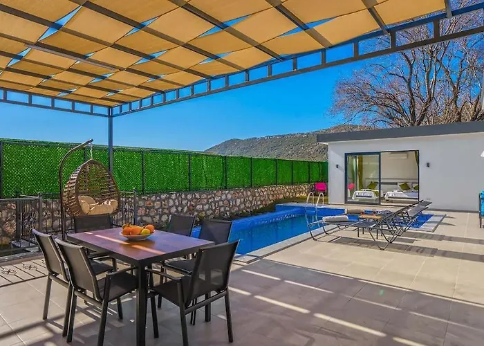 Ortac 4 Doga Icerisinde, Korunakli * Kaş